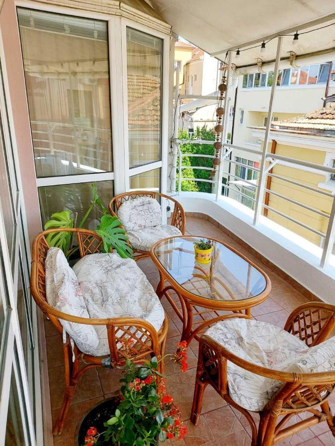 Comfort Flat Burgas Exterior foto